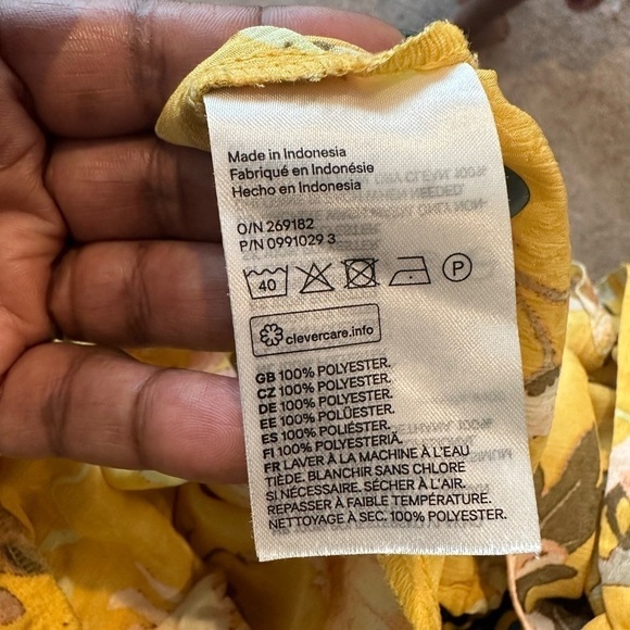 H&M Floral Yellow Crop Top Blouse Draw String Back Low Cut Women’s Summer - Picture 7 of 9